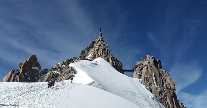 Où dormir pas cher en solo dans les monts du Midi : 7 pépites